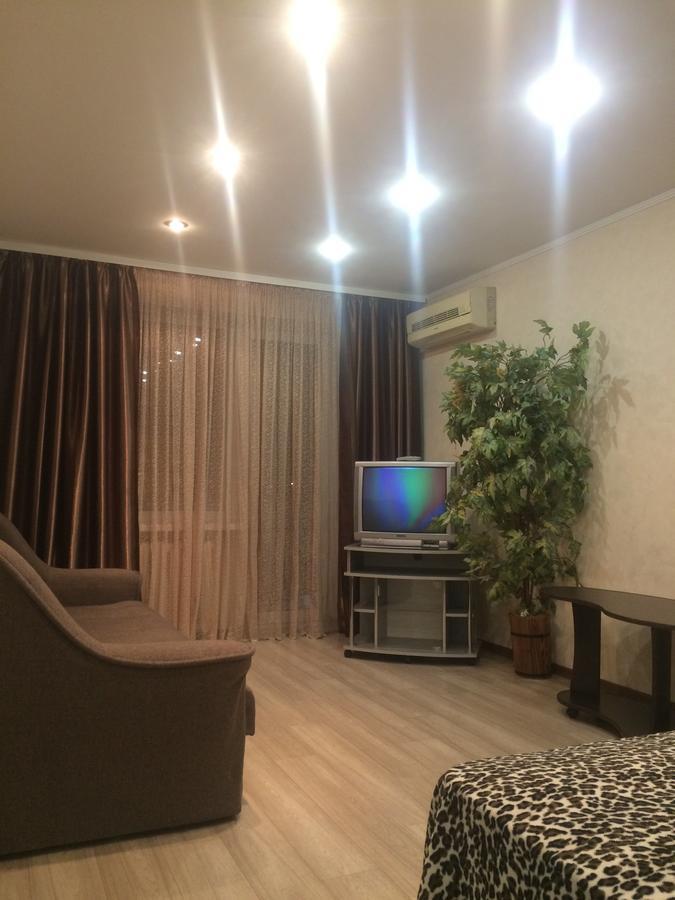Apartamento Проспект Металлургов 9 Krivói Rog Exterior foto